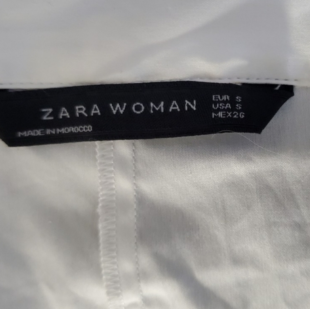 Zara Off The Shoulder Ruffle Button Up - Picture 4 of 4